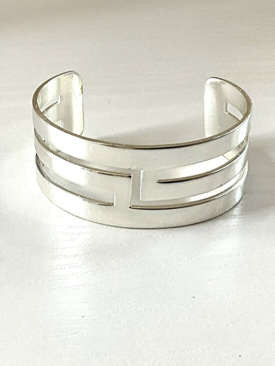 Rustic Cuff Jewelry - Rustic Cuff Silvertone Geometric Adjustable Logo Bracelet